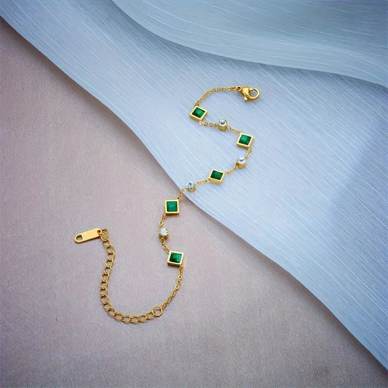 Amelisse Glenwyn Bracelet | 18k Gold Tone