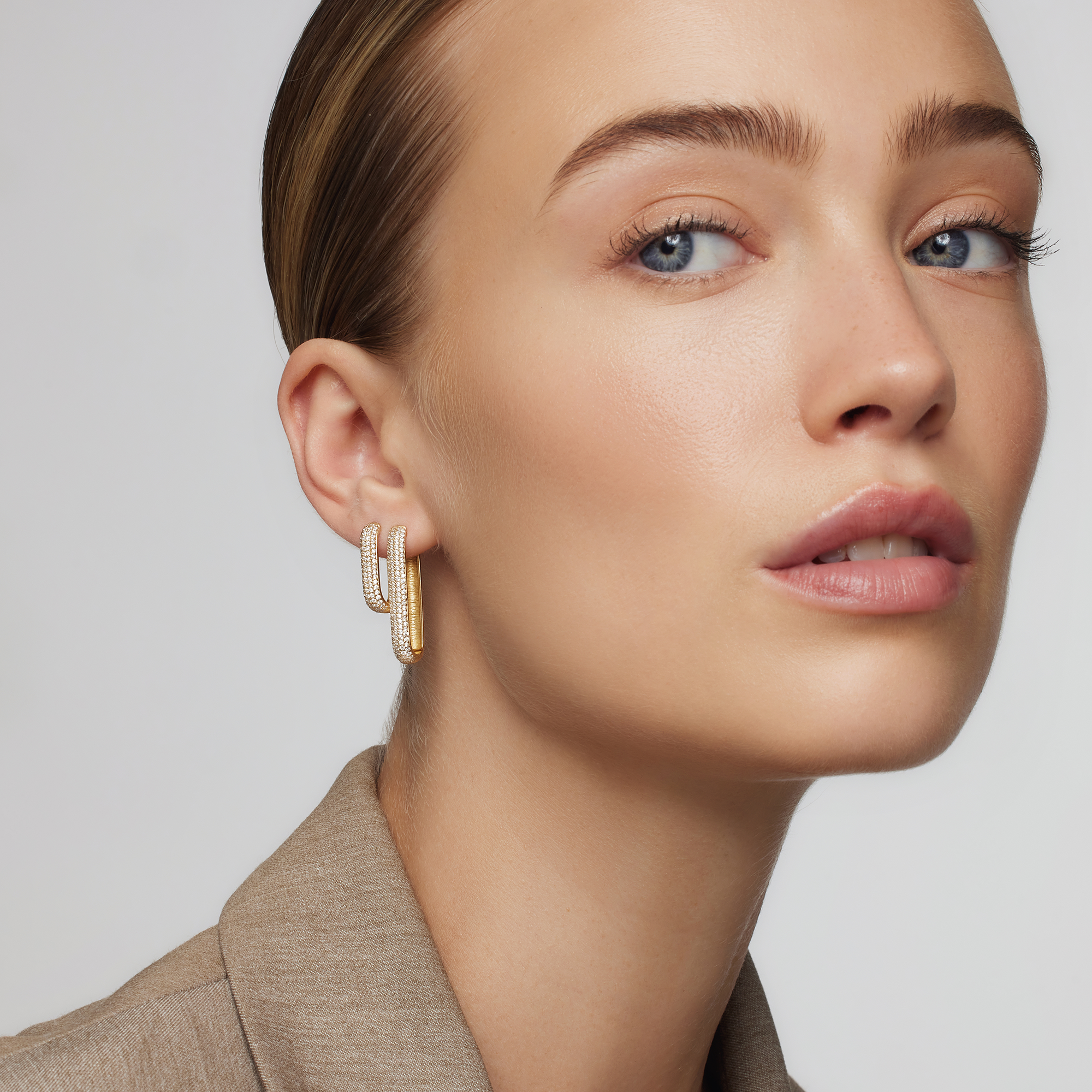 Icon Pavé Hoops | 18k Gold Tone