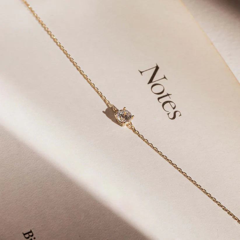 Cléa Moissanite Stone Bracelet | 14k Gold Tone