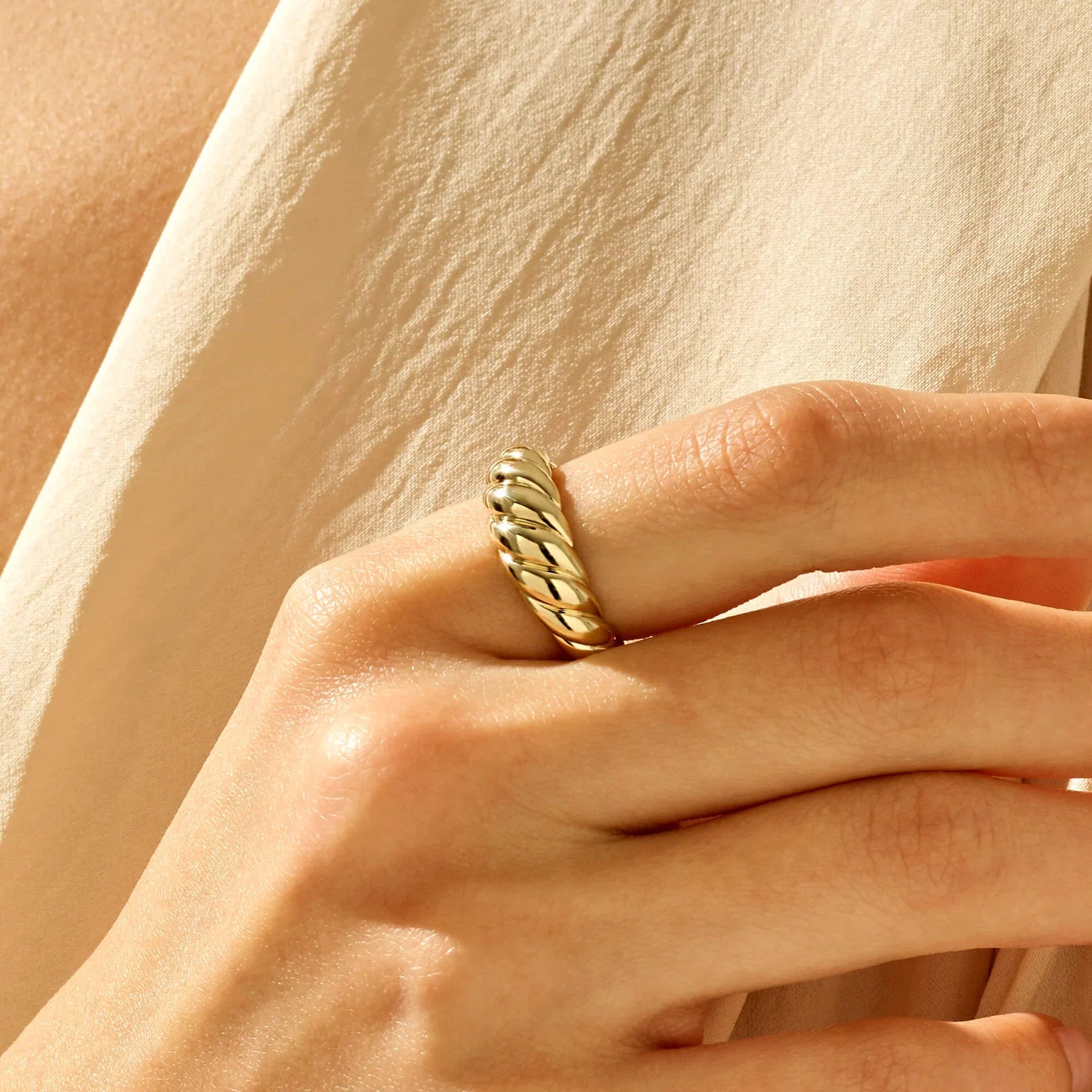 Croissant Ring | 14k Gold Tone