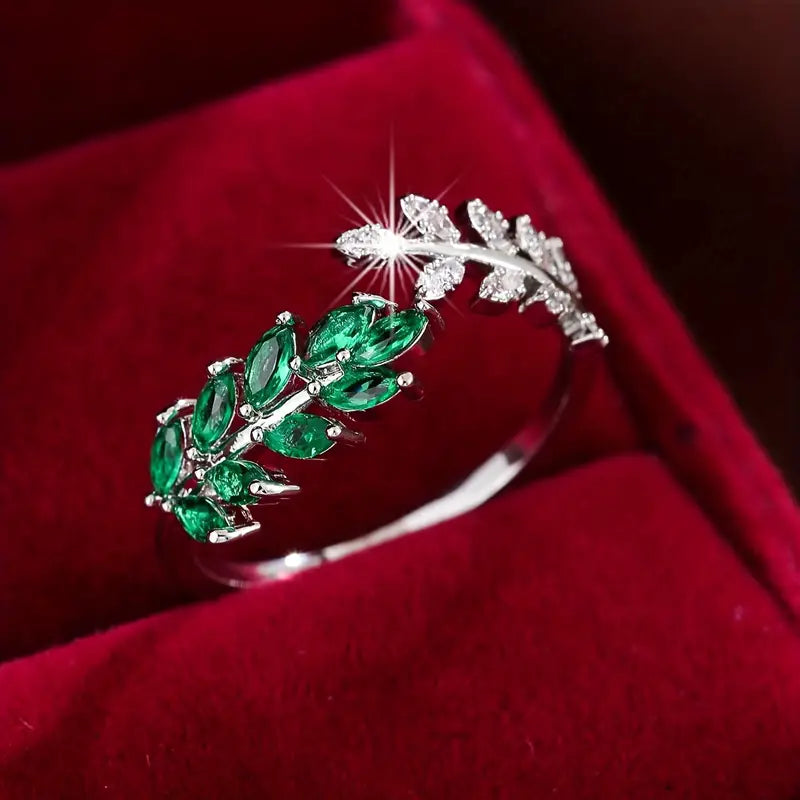 Vivara Lyselle Ring | 16k White Gold Tone