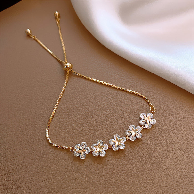GOLD PLATED LUXURY SPARKLING FLORAL BRACELET